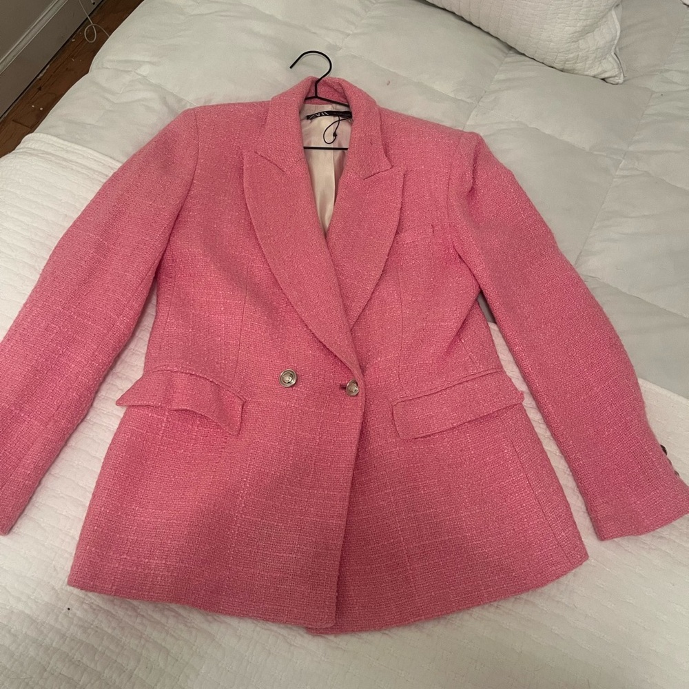 Zara twead pink blazer with silver buttons.